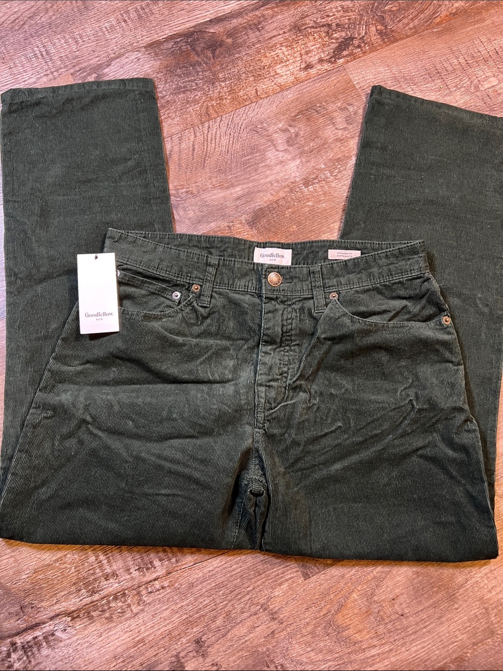 Goodfellow & Co Men’s Olive Green Straight Corduroy Jeans